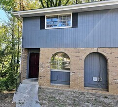 Building Photo - 1045 Laurel Ct