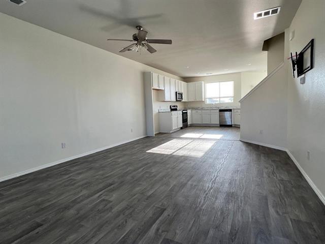 Building Photo - 1004 Waverly Dr