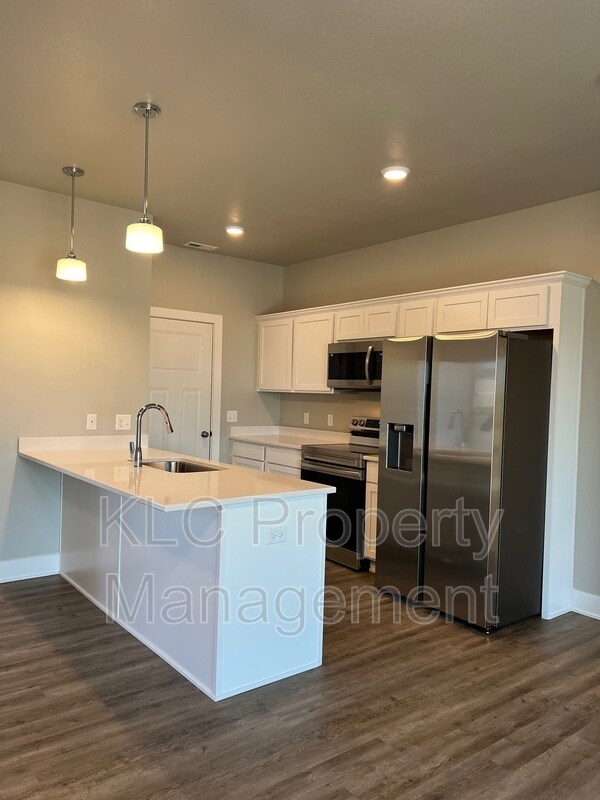 Foto del edificio - 241 NW Greenway Pl