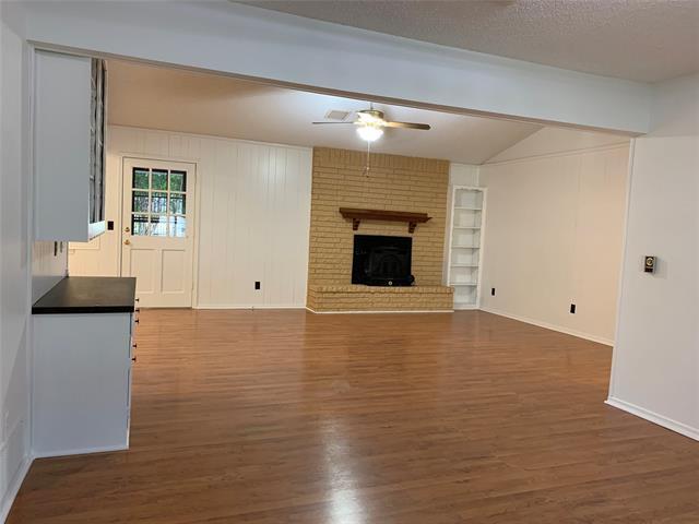Building Photo - 2825 E Parker Rd
