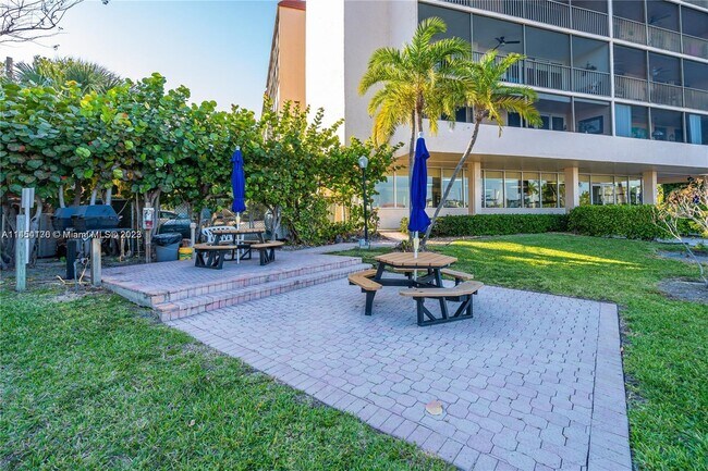 Foto del edificio - 740 S Federal Hwy