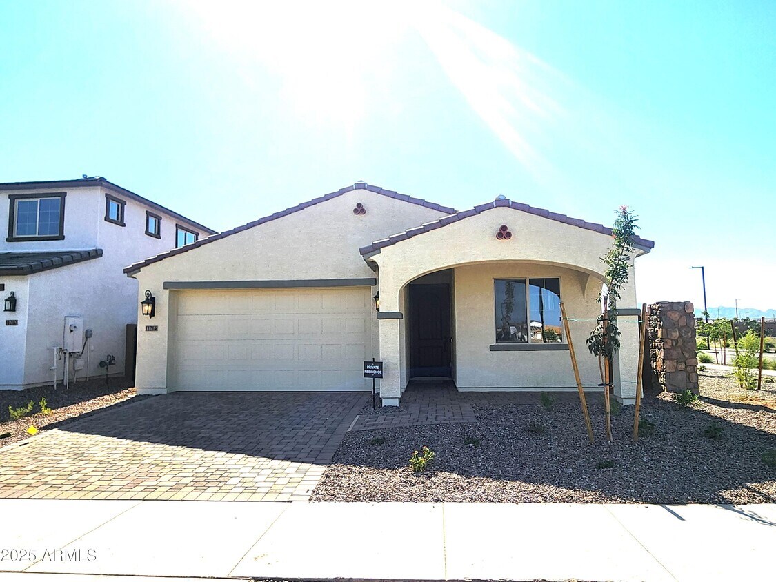 Foto principal - 11214 N 168th Dr