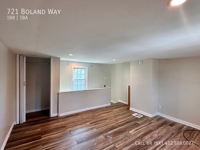 Photo - 721 Boland Wy House