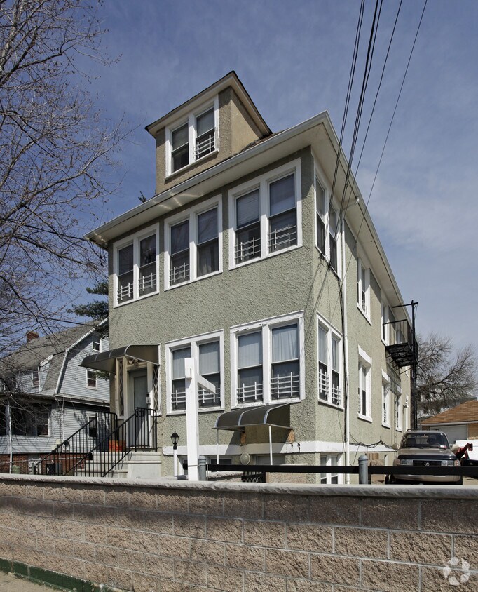 Foto principal - 201 South Ave