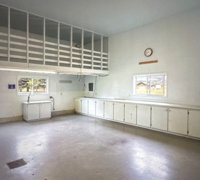Building Photo - 144 Blue Lake Cir