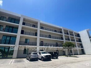 Building Photo - 4636 NW 84th Ave