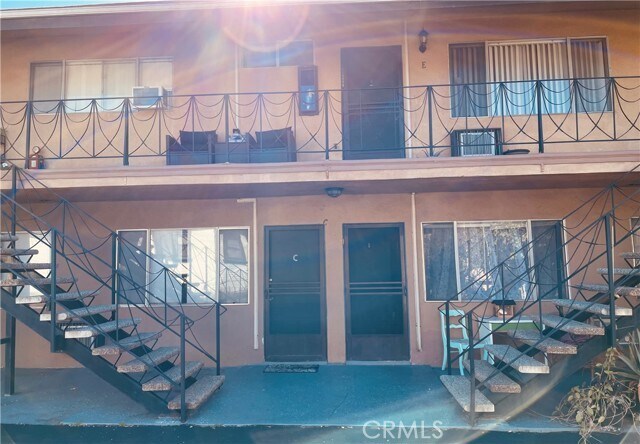 Foto del edificio - 308 N Primrose Ave