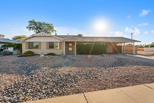 Building Photo - 2548 N 68th Pl