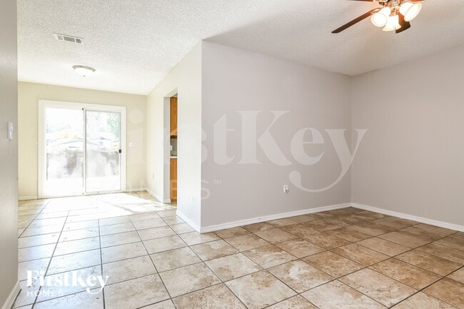 Building Photo - 3650 Willys Ave