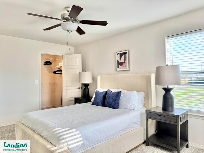 Foto del edificio - 301 Towne Center Dr