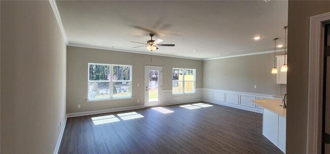 Building Photo - 1476 Fern Ridge Ln