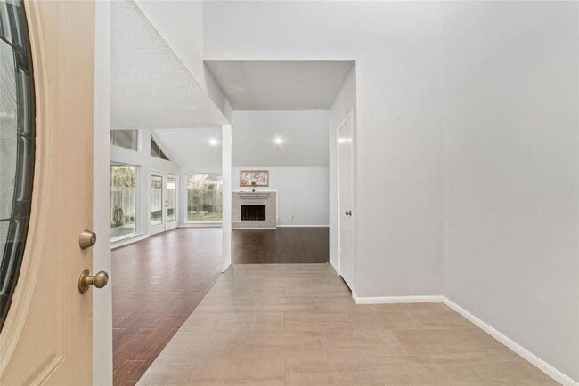 Foto del edificio - 7107 Plaza Del Sol Dr