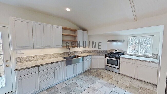 Foto del edificio - Adorable 2Bd 2Ba Home in Silverado Canyon