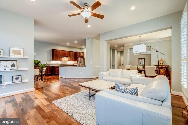 Foto del edificio - 3873 Billberry Dr