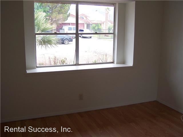 Building Photo - 4 br, 2 bath House - 10956 Dizzy Dean Place