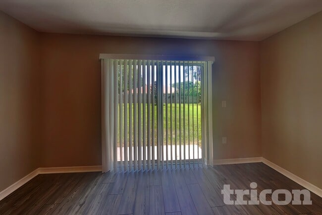 Building Photo - 12 Ponderosa Ln