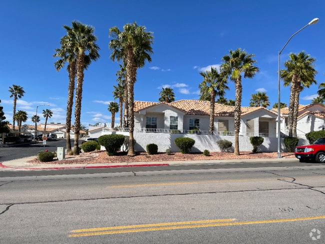 913 Mesa Blvd