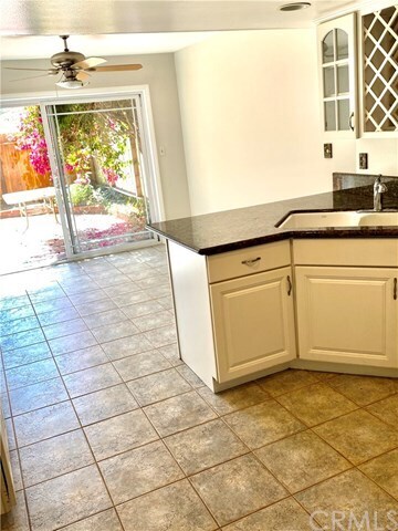 Building Photo - 10 Meadowsweet Way