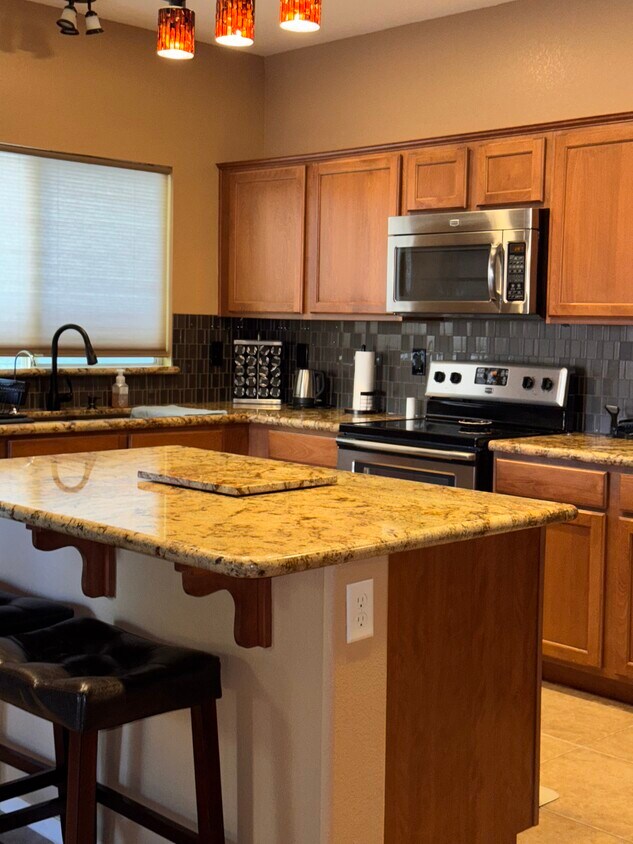 Foto principal - 4936 Semifonte Dr