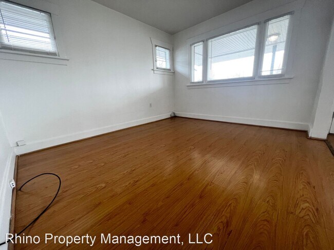Building Photo - 2 br, 1 bath House - 125 E. Whitlock Ave