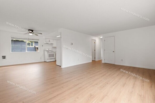 Foto del edificio - Updated 2BR w/ Utilities & Parking Include...
