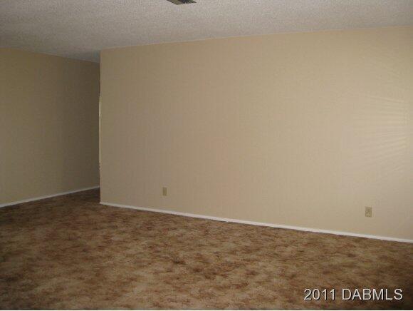 Foto del edificio - 67 Brookwood Dr