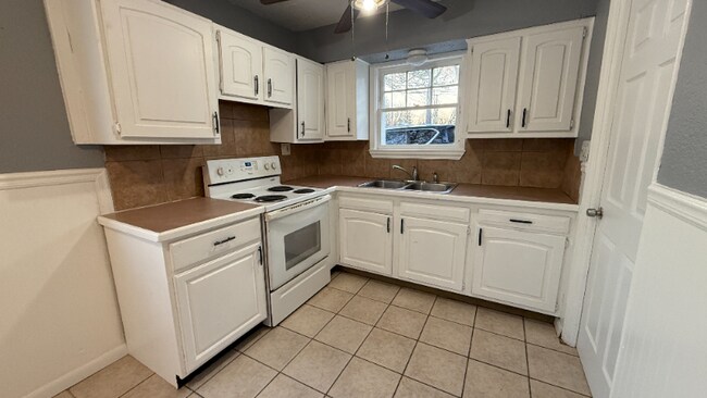 Foto del edificio - 2680 Latonia Blvd