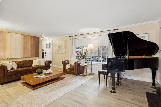 Foto del edificio - 6911 47th St Ct W