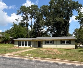 Building Photo - 522 Dartmouth Dr