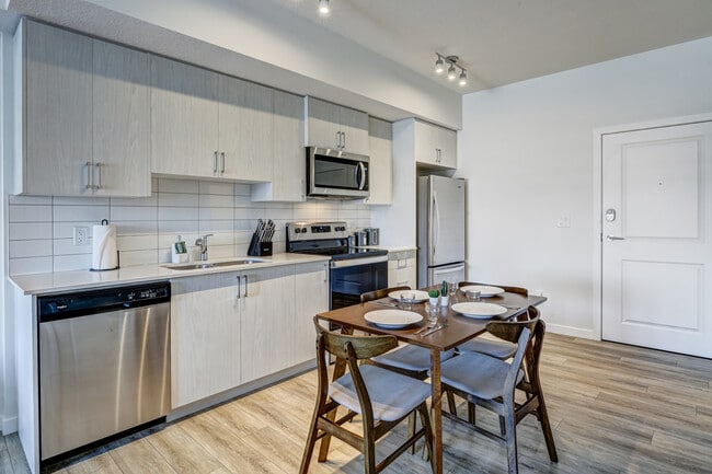 Building Photo - 3727 Sage Hill Dr NW