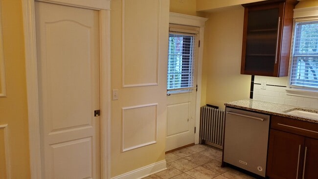 kitchen to back door - 954 Meade Ave