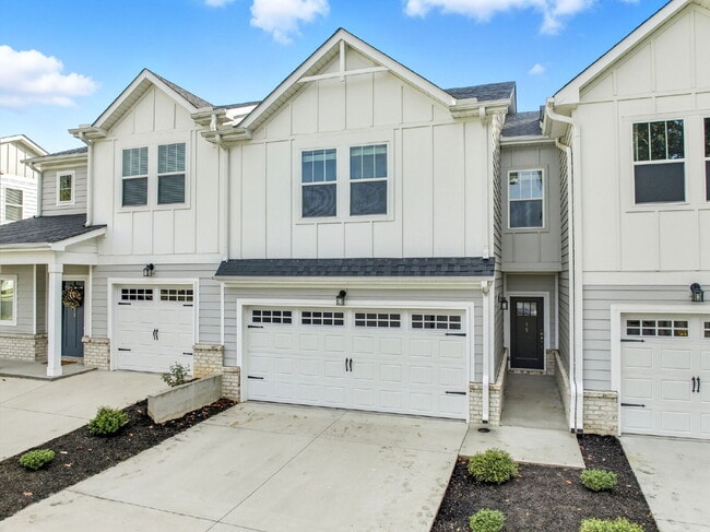 Photo - Modern 3 Bedroom, 2.5 Bath Townhome in Chapel Green