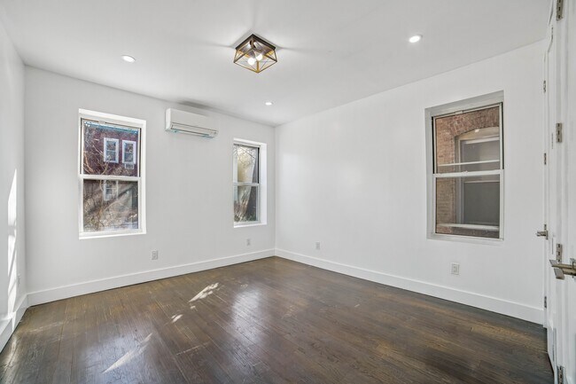 Building Photo - 270 Hancock Ave