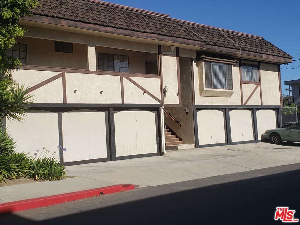 Primary Photo - 5170 Columbus Ave