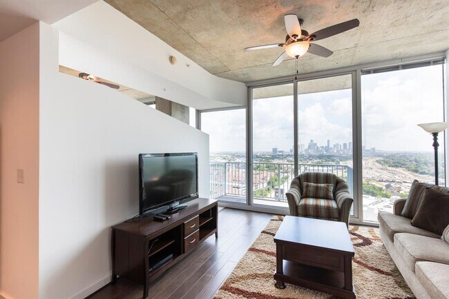 Foto del edificio - 5925 Almeda Rd