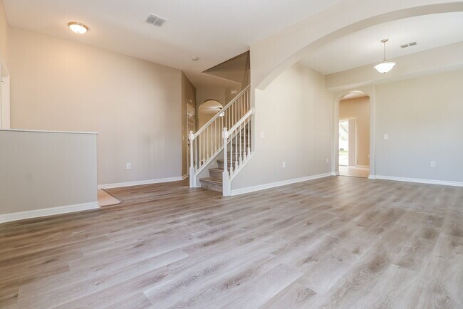 Building Photo - 4023 Braemere Dr