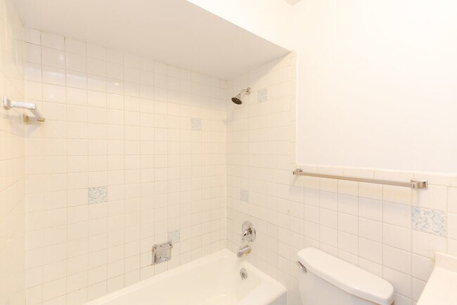 Foto del edificio - 1322 W Lunt Ave