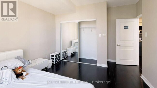 Photo du bâtiment - 3525 Kariya Dr