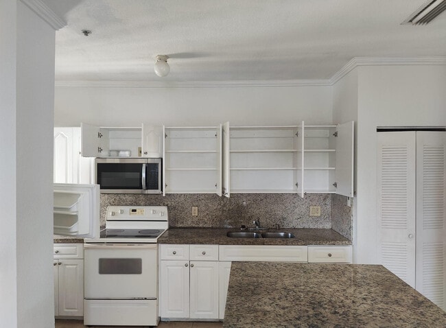 Foto del edificio - 629 SW 2nd St