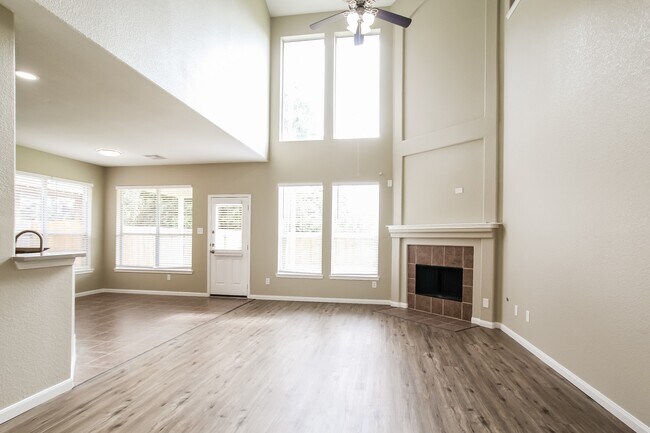 Foto del edificio - 21806 Catoosa Dr