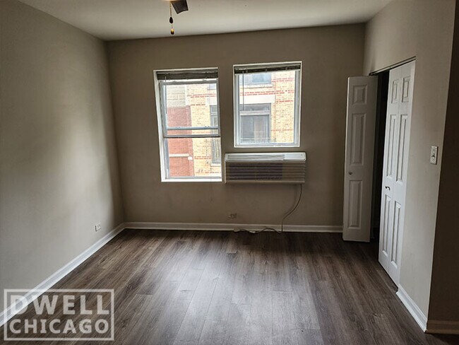 Foto del edificio - 1621 N Humboldt Blvd