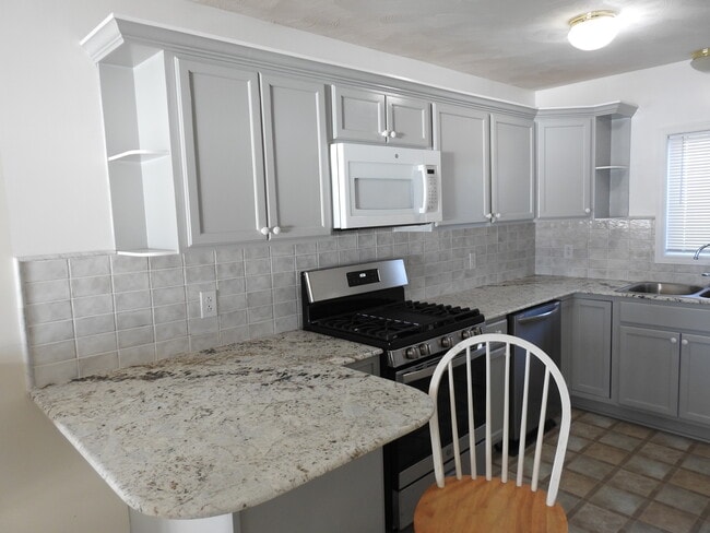 Building Photo - 8581 Wickham Blvd