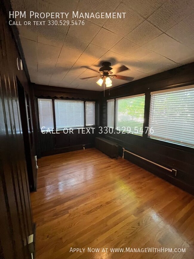 Foto del edificio - Akron One Bedroom For Lease! Move in speci...