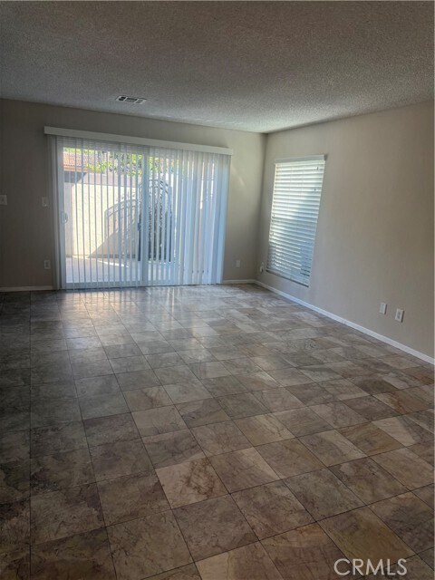 Foto del edificio - 1103 Calle Malaga