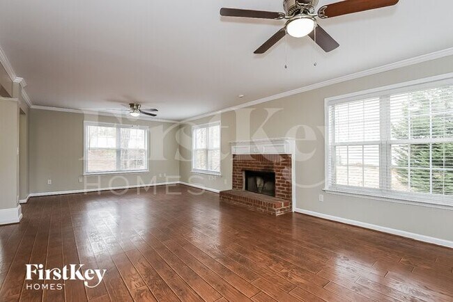 Foto del edificio - 1069 Thornwood Dr