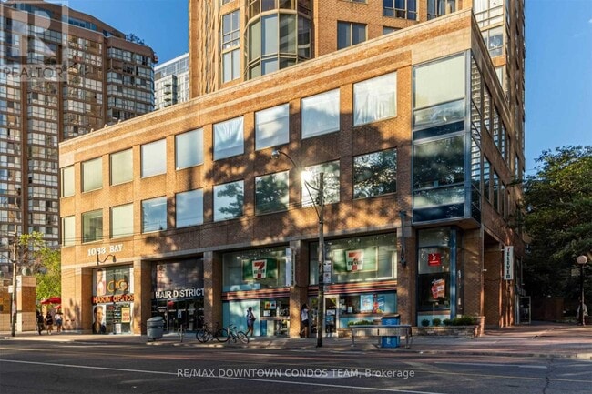 Building Photo - 44 St Joseph St