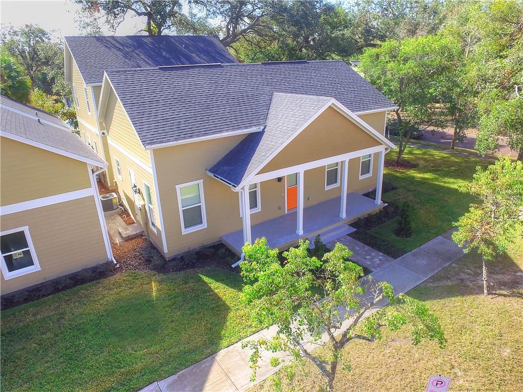 Foto principal - 800 E Jefferson St