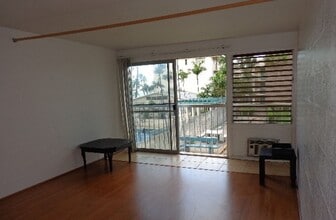 Building Photo - 85-175-175 Farrington Hwy