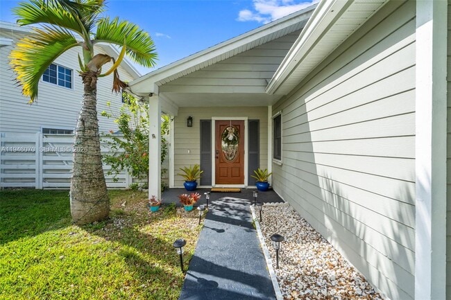 Building Photo - 15006 SW 141st Ct