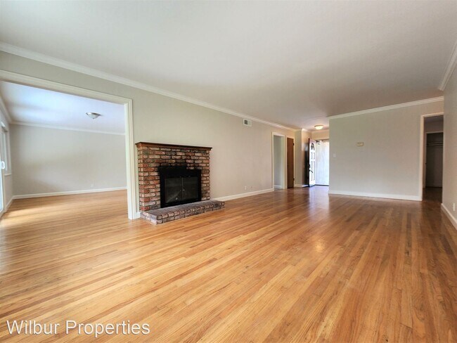Foto del edificio - 3 br, 2 bath House - 415 Durham Avenue